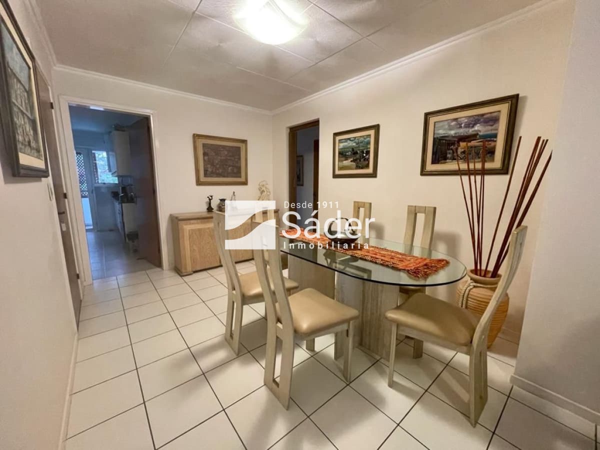 Apartamento en venta Playa Mansa 3 dormitorios