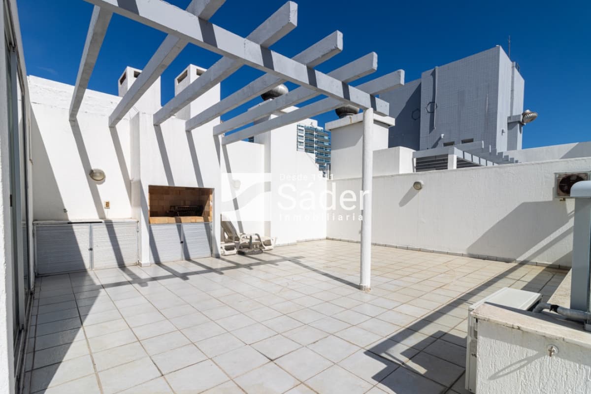 Apartamento en venta Playa Mansa 2 dormitorios