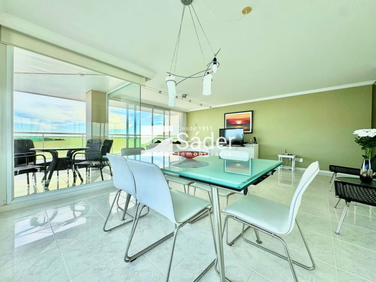 Espectacular apto 3 Suites Frente al Mar, Pda 5 Playa Mansa   -
