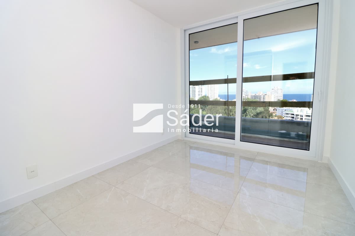 Venta espectacular apartamento a estrenar en Punta Del Este Playa Brava