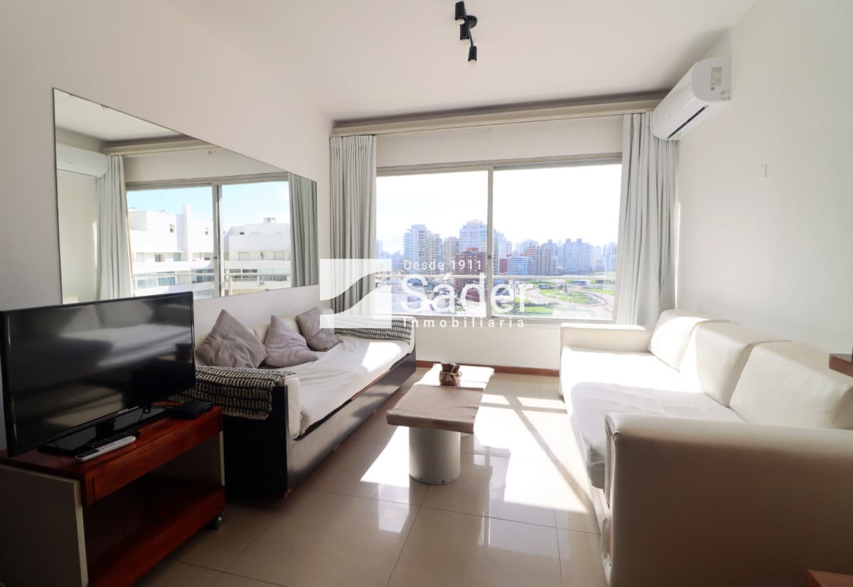 Apartamento para 4 personas. Península, en el Corazón de Avda. Gorlero  -