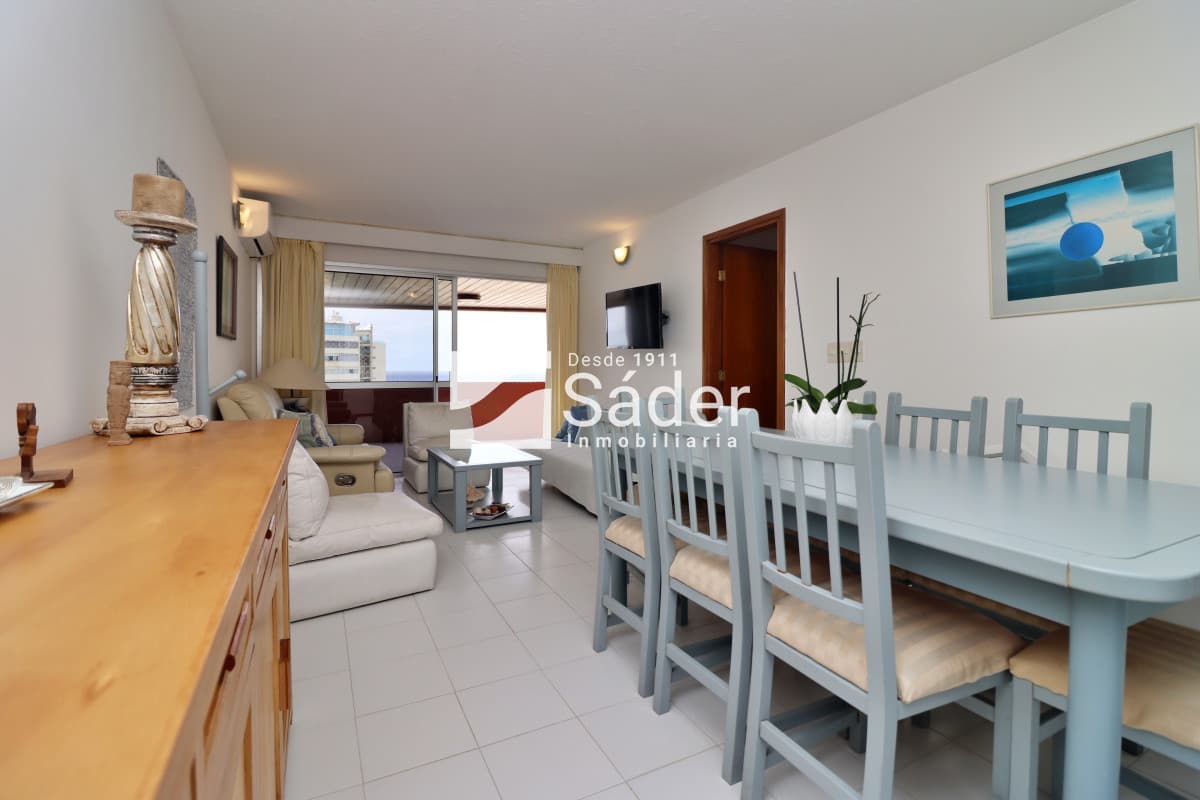Apto. en alquiler de 2 dorm.   -