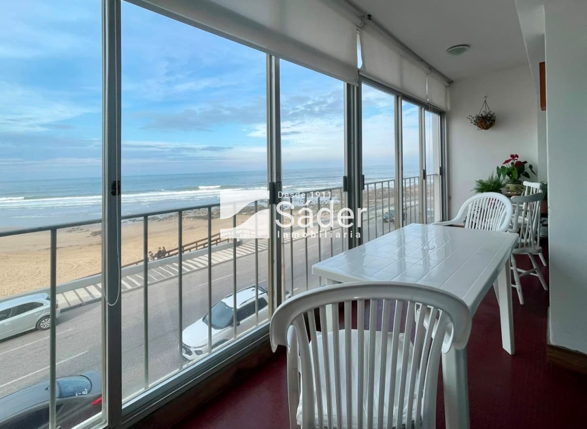 Apartamento con vista al mar, 1 dormitorio. Peninsula  -