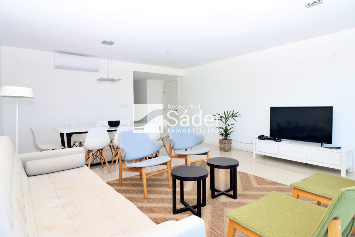 Apto en alquiler. Playa mansa 3 dormitorios en suite  -