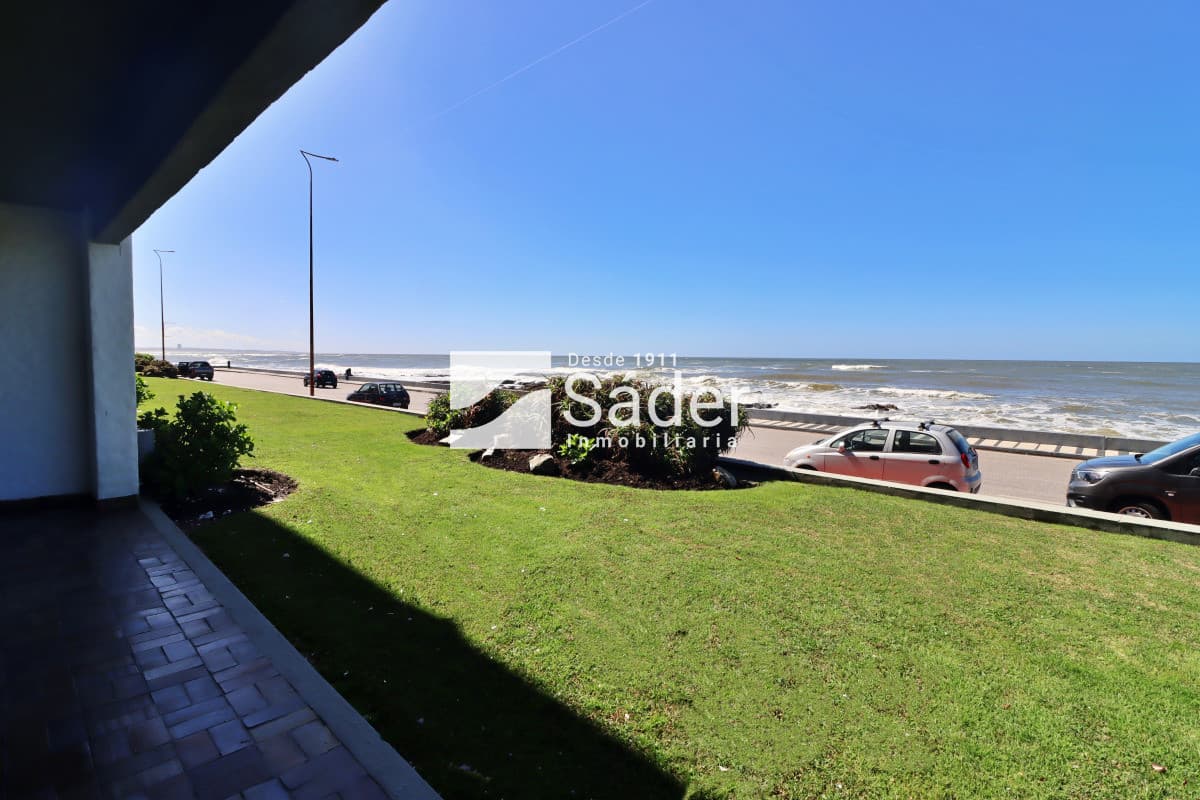 Apartamento en venta y alquiler Península 3 dormitorios