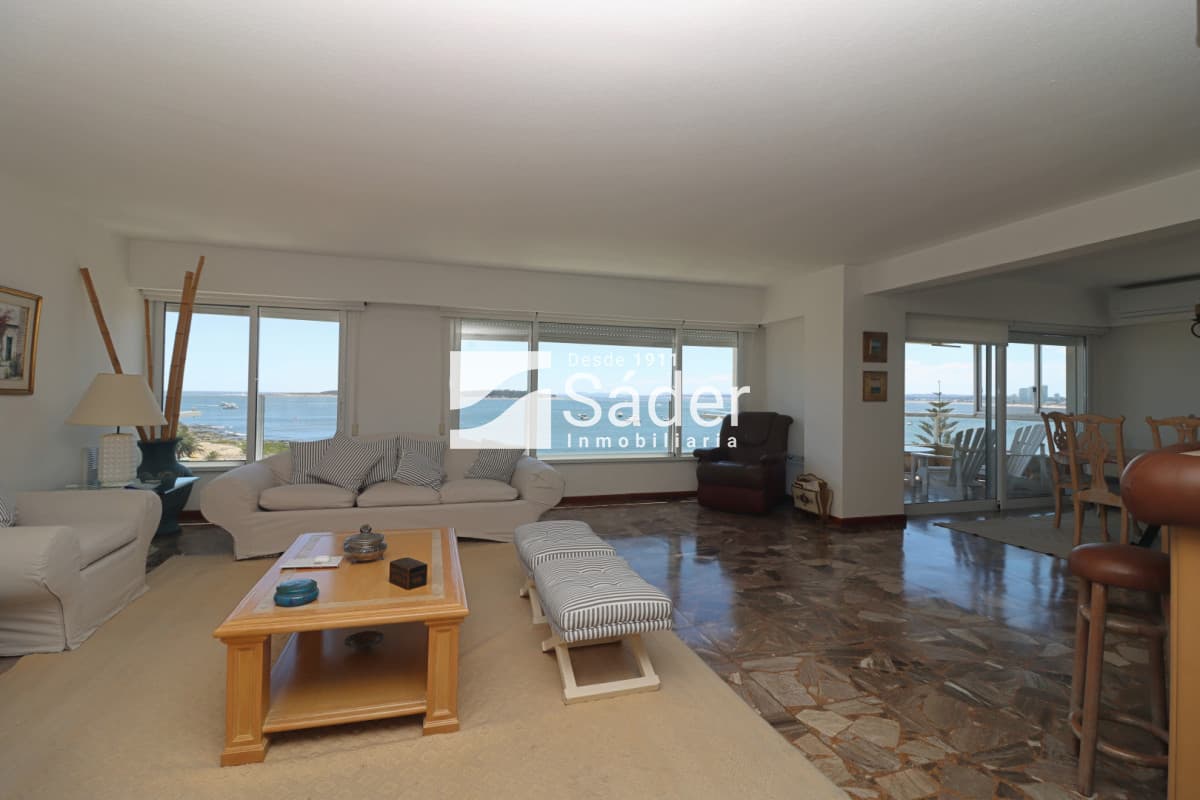 Amplio apartamento frente al mar, Pda. 1 Mansa  -