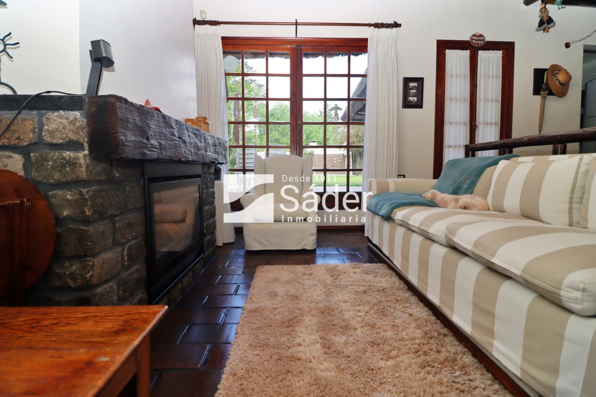 Casa en venta y alquiler de temporada Pinares 3 dormitorios