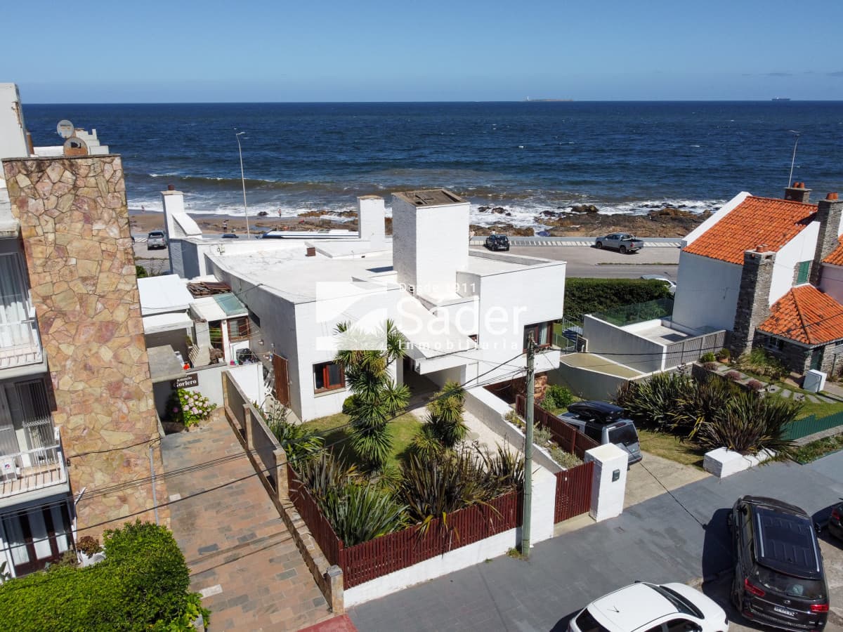 Casa Frente al Mar Única