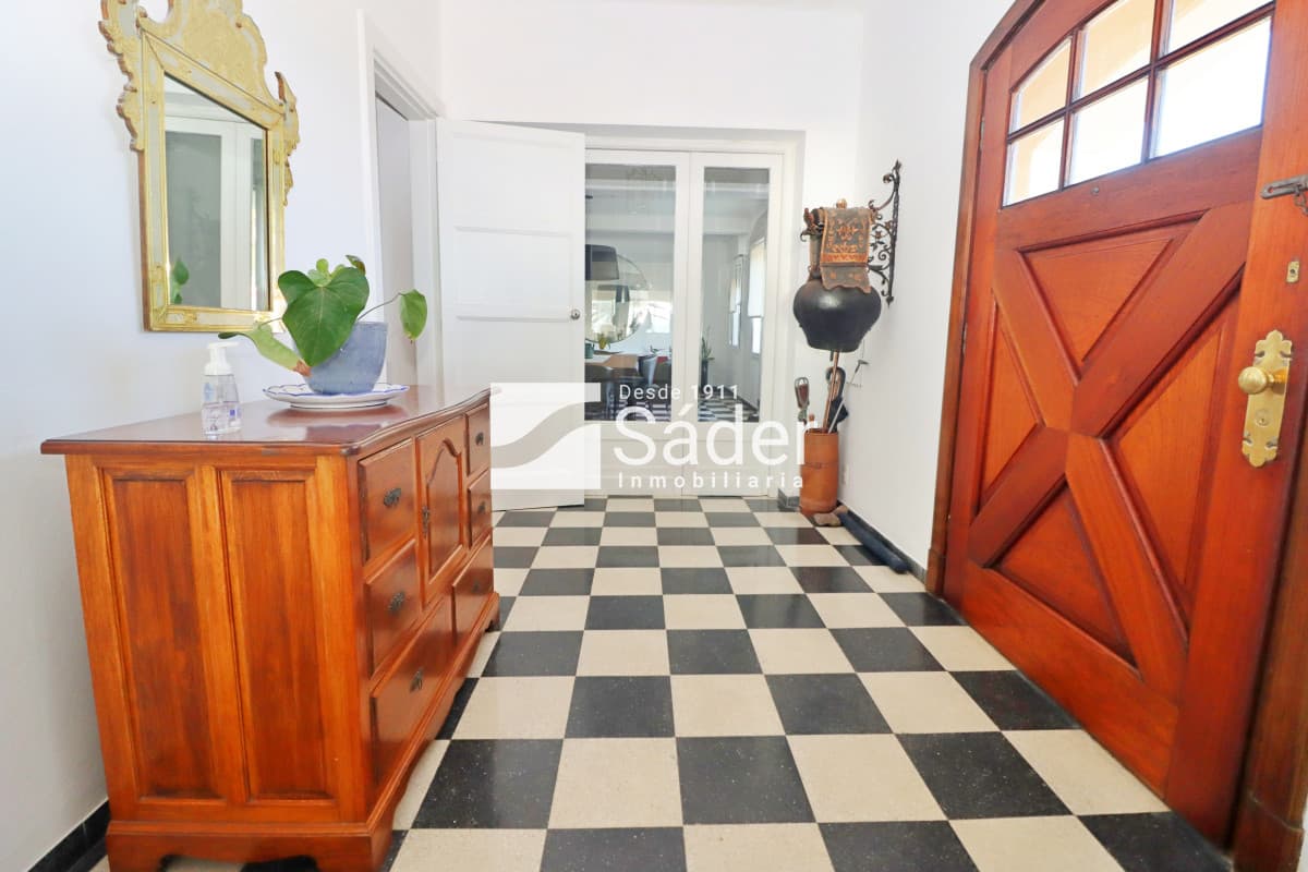 Casa en peninsula, primera linea frente al mar  -