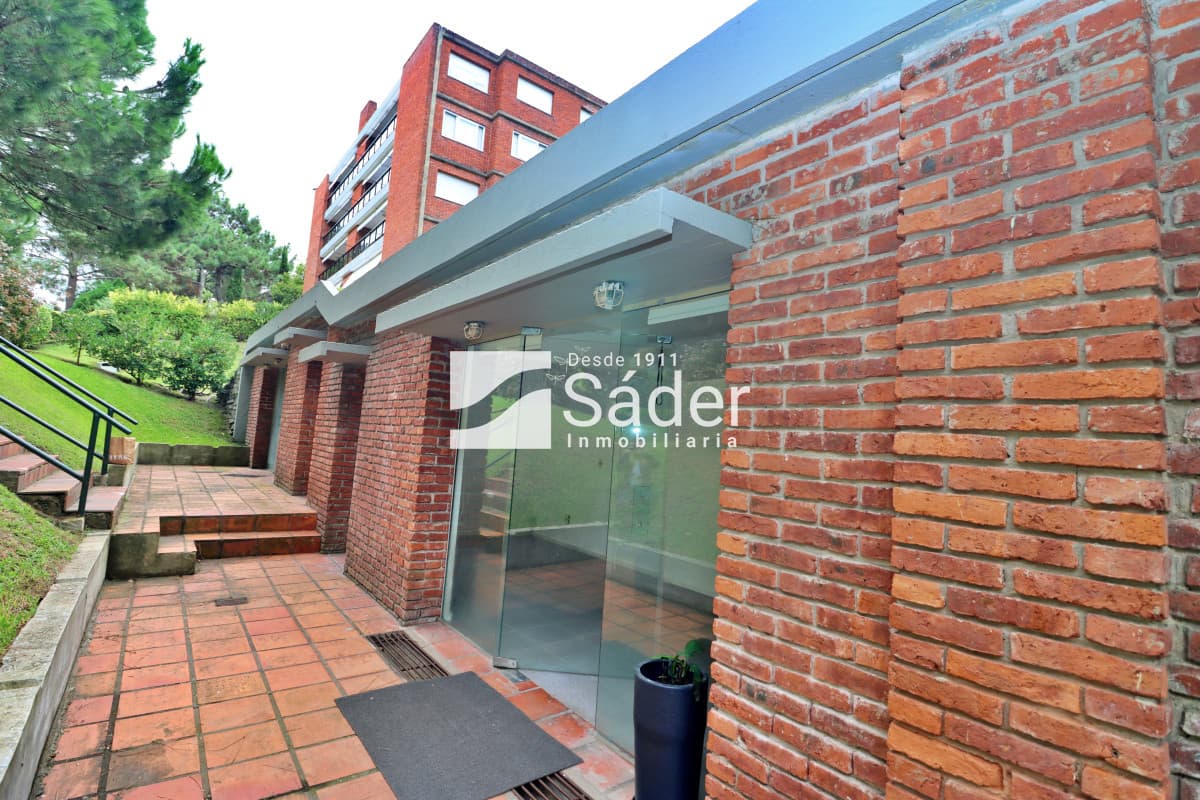 Local en venta Playa Mansa
