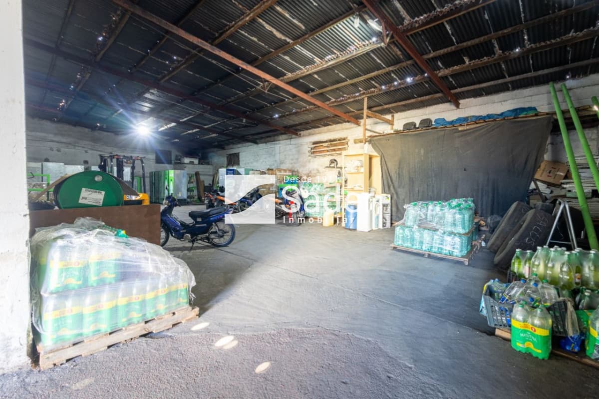 Gran galpón en venta en pleno centro de Maldonado