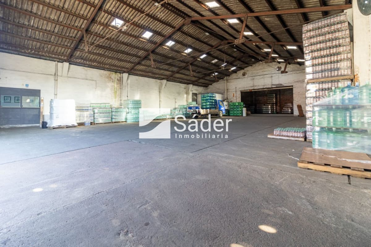 Gran galpón en venta en pleno centro de Maldonado
