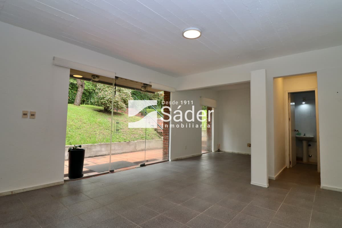 Local en venta Playa Mansa