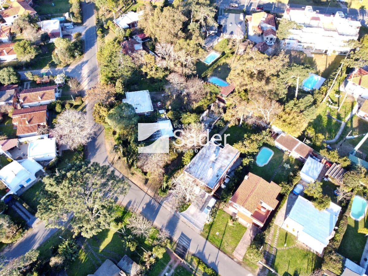 Oportunidad Terreno de 788 m² en Pda. 21 de Playa Mansa