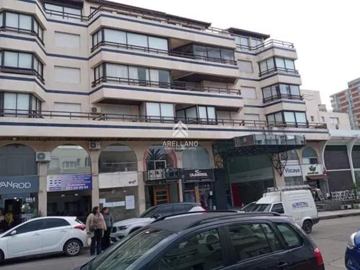 Apartamento ID.4464 - Venta apartamento 3 dormitorios