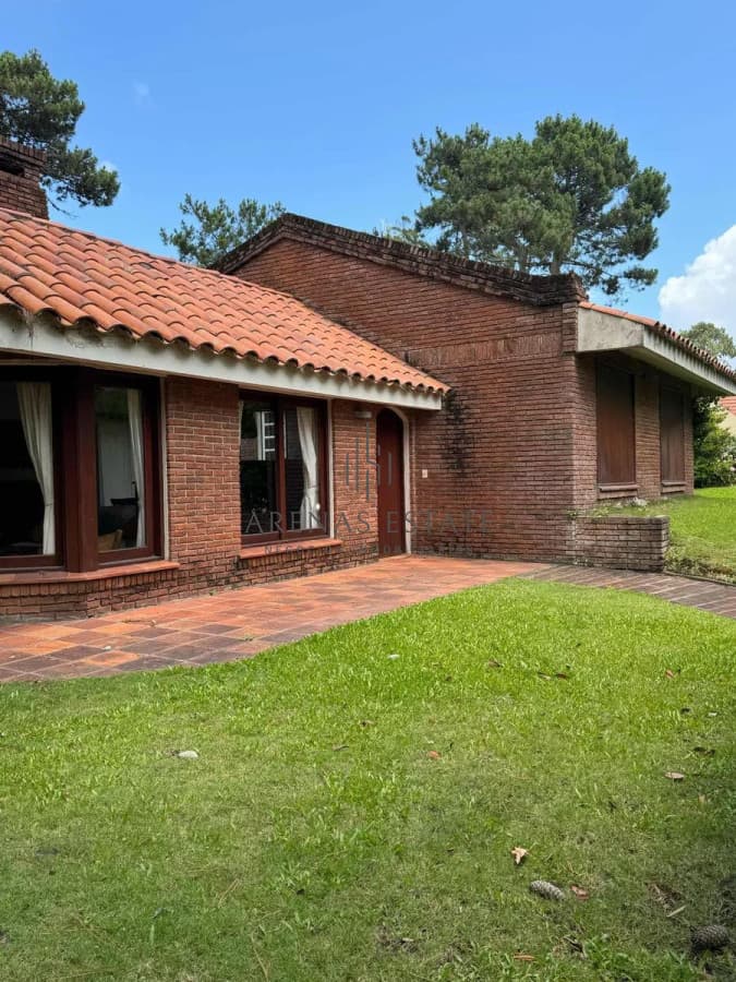 Casa ID.3994 - Casa de 3 dormitorios en pinares
