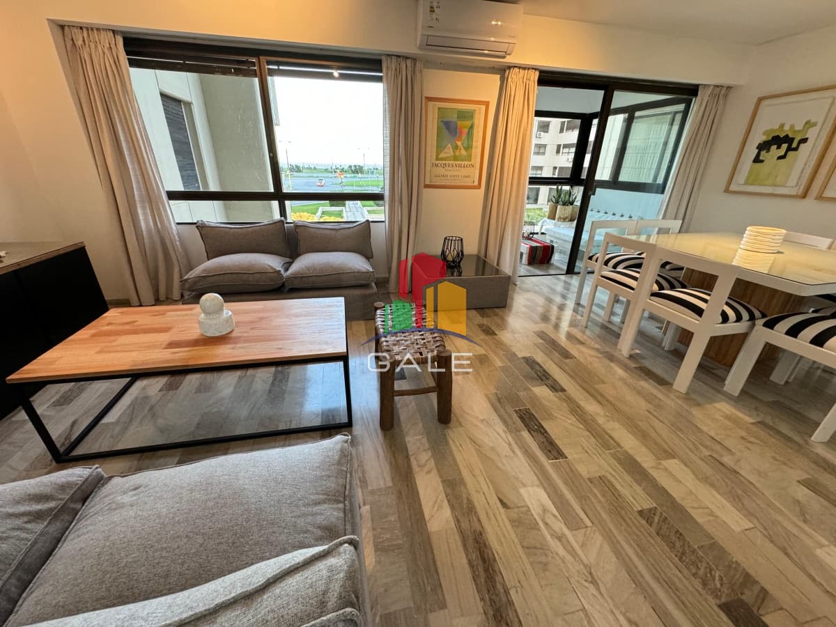 Gale Propiedades & Escribanía Apartamento ID.4427 - Apartamento de 3 dormitorios en venta y alquiler