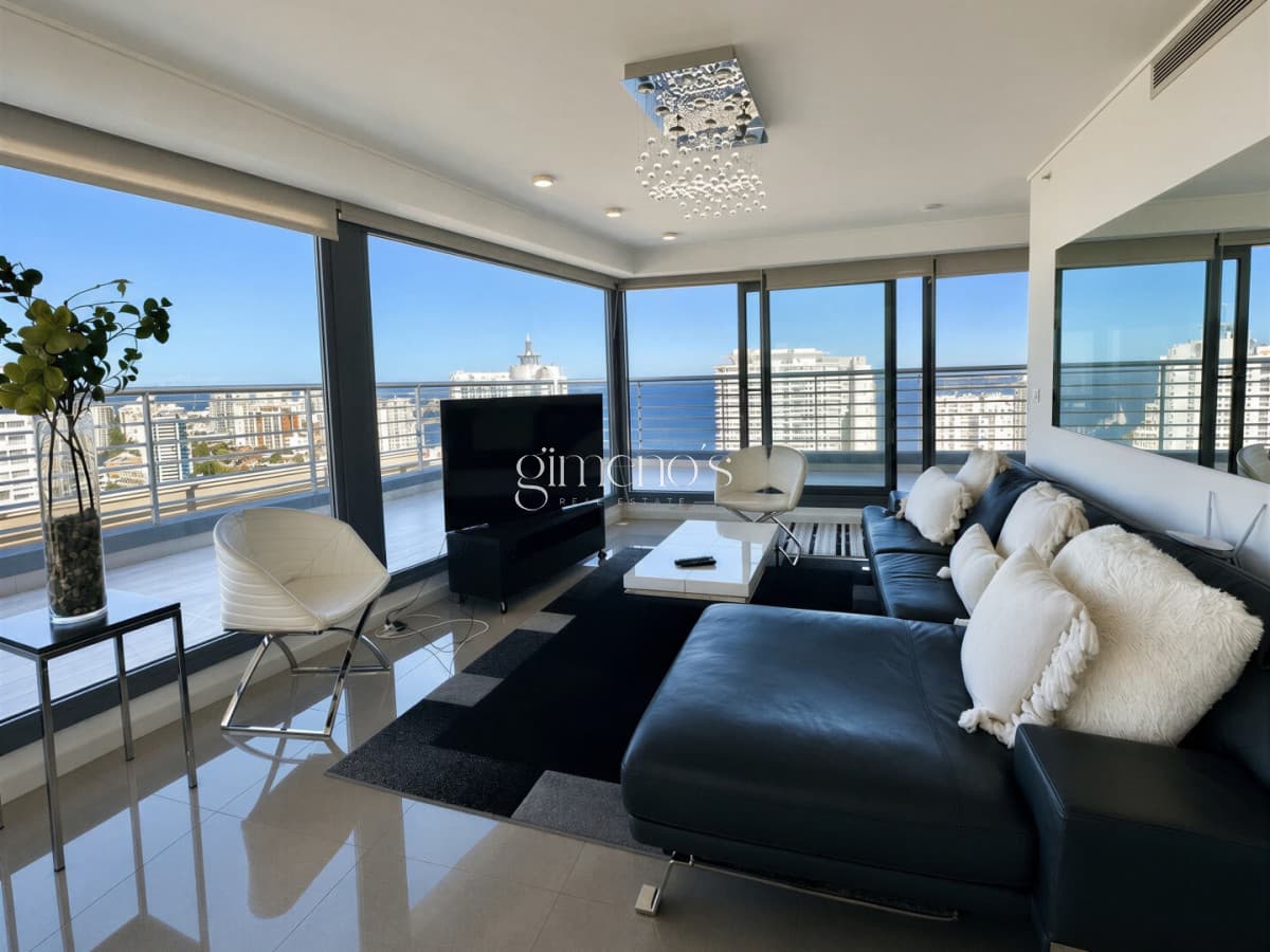Penthouse duplex de 3 dormitorios en venta y alquiler, Punta del Este!