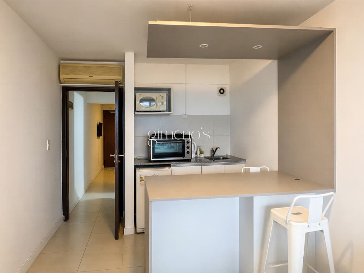Apartamento de 1 dormitorio en venta frente al mar - Piedra del Chileno - Punta del Este