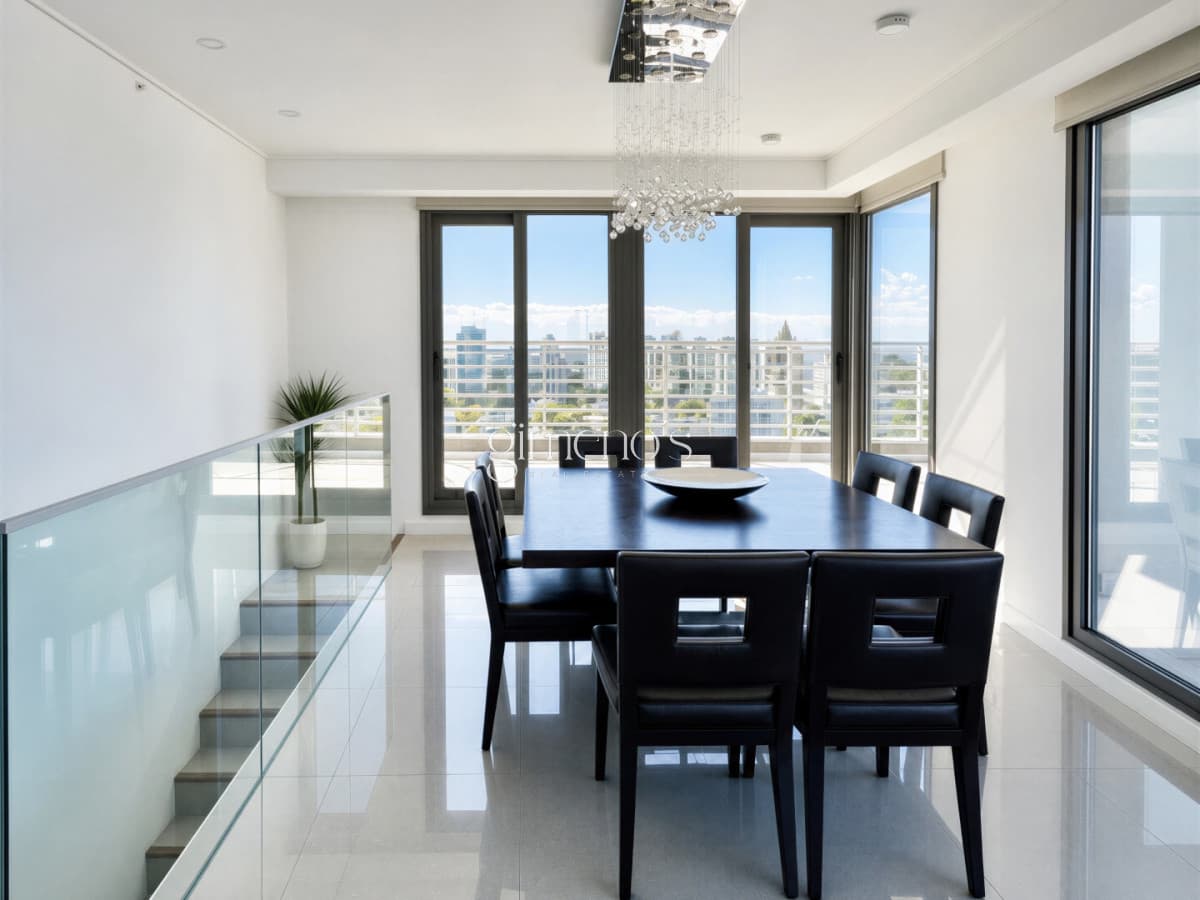 Penthouse duplex de 3 dormitorios en venta y alquiler, Punta del Este!
