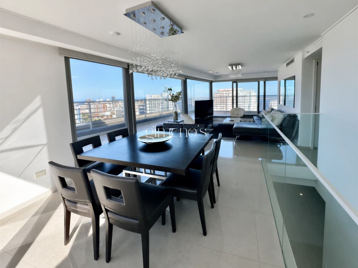 Penthouse duplex de 3 dormitorios en venta y alquiler, Punta del Este!