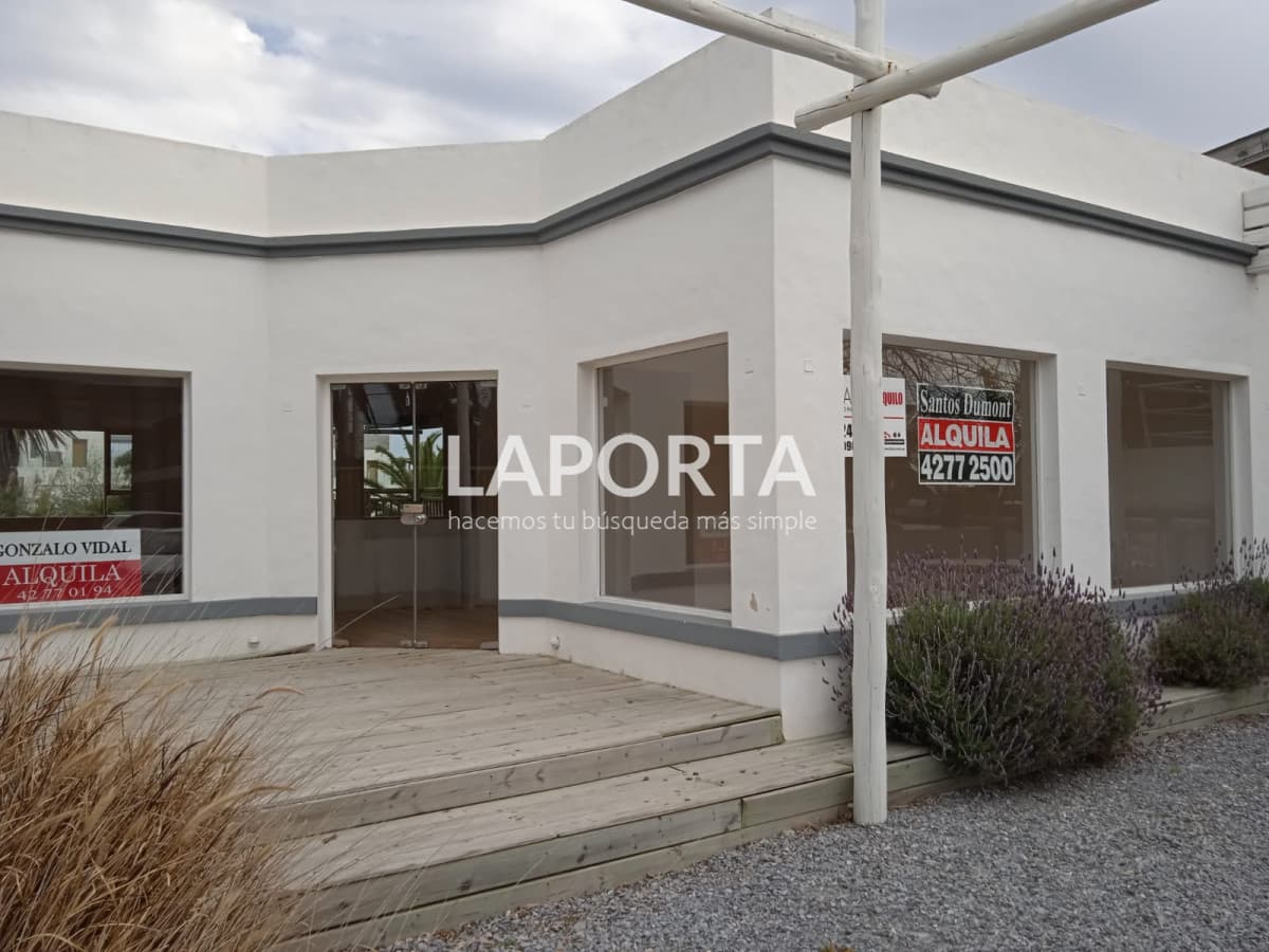 Local en Alquiler en Zona de La Barra, Punta del Este  -