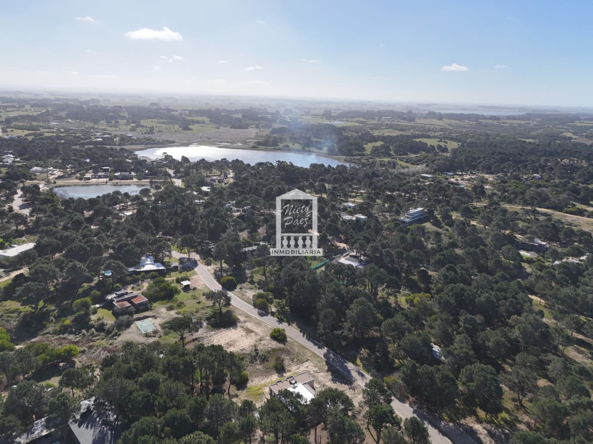Exclusiva Casa en Laguna Escondida!