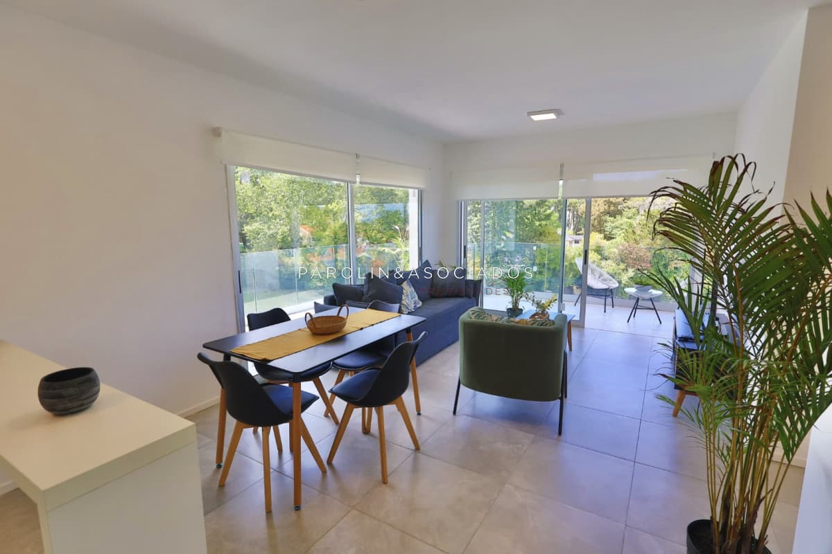 Departamento en Venta de 2 dormitorios en Mansa, Punta del Este