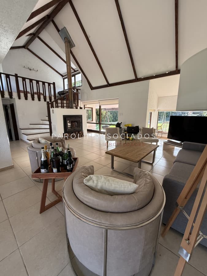 Casa en Punta del Este, Lugano