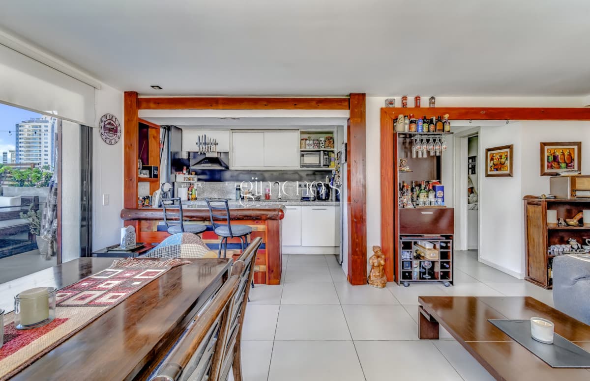 Apartamento en Venta de 2 Dormitorios - Aidy Grill - Punta del Este