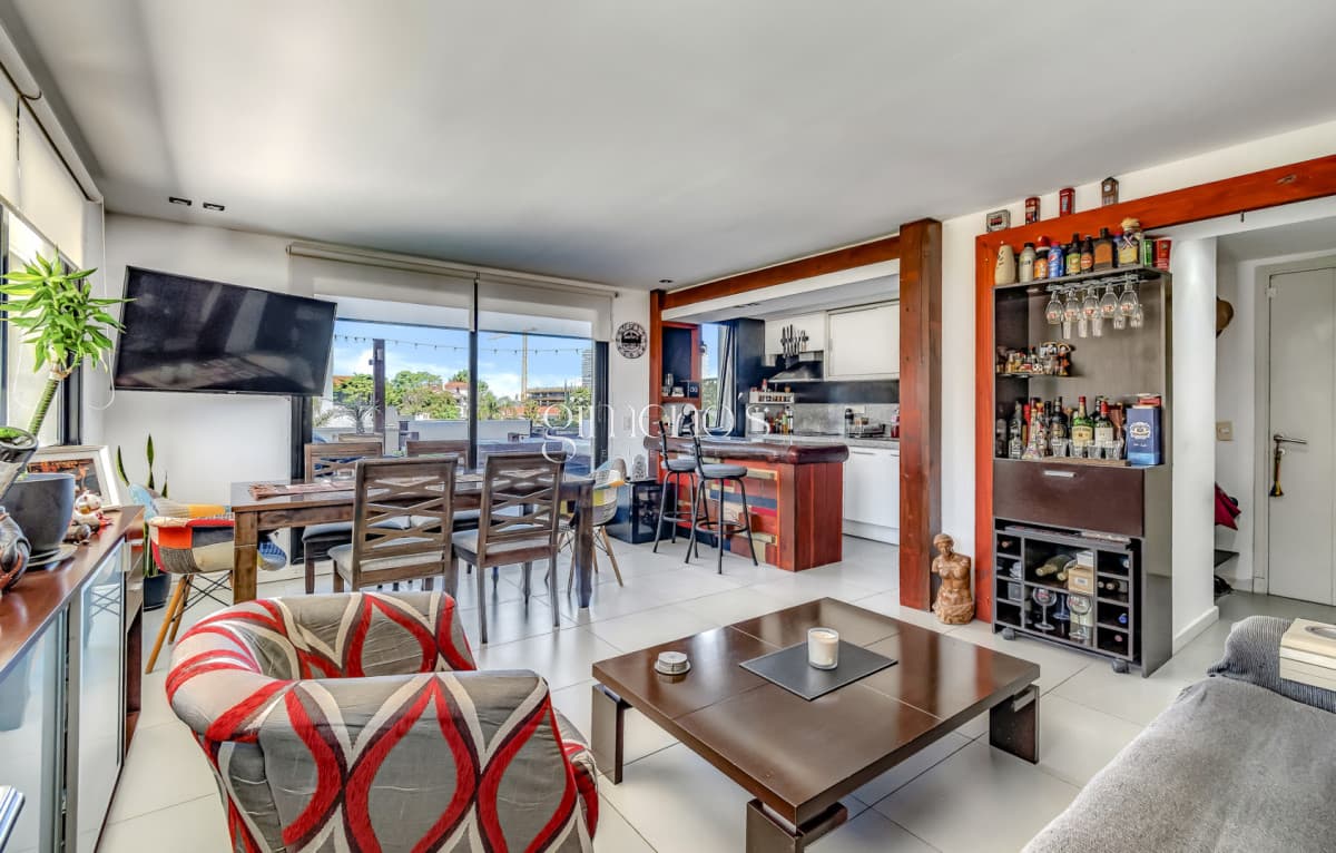 Apartamento en Venta de 2 Dormitorios - Aidy Grill - Punta del Este