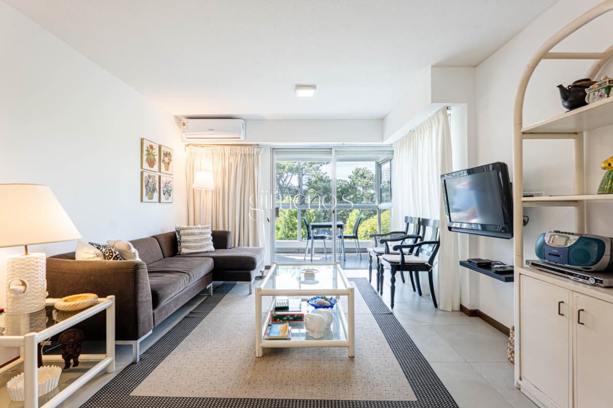 Apartamento en venta - Roosevelt - 2 dormitorios -  Punta del Este