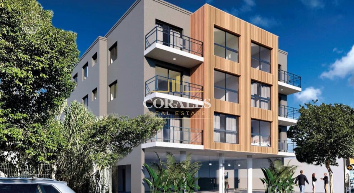 Venta departamento, 2 dormitorios con balcón.