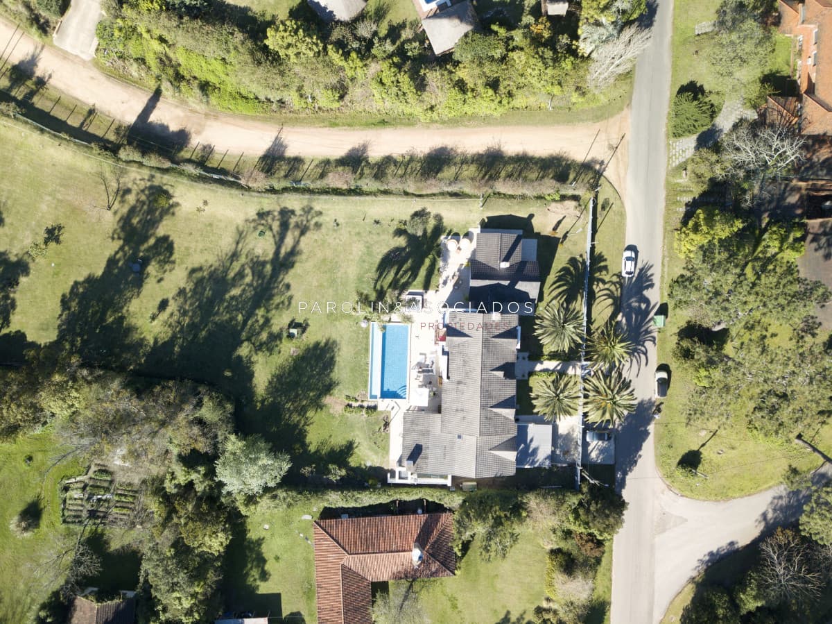 Chalet de 5 dormitorios en Rincón del Indio