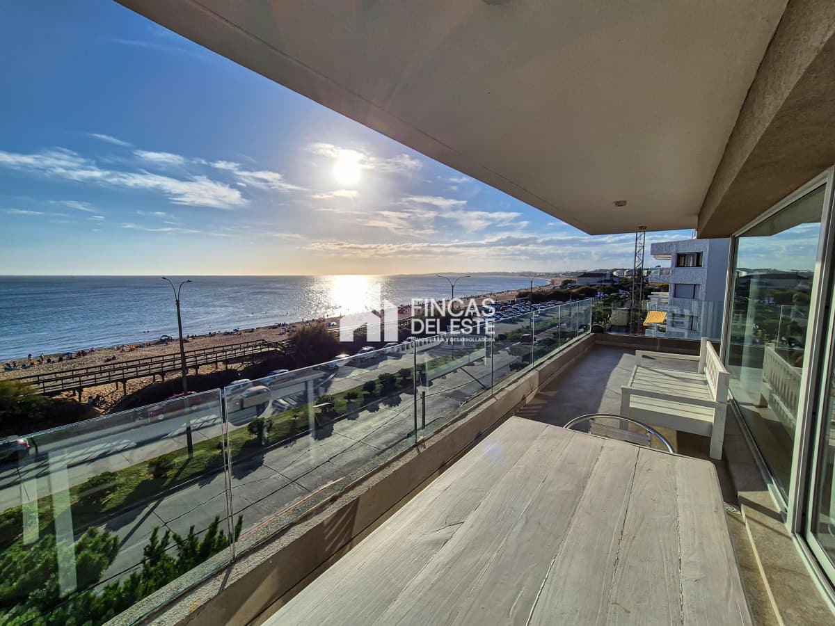 Venta Apartamento 2 Dormitorios con Vista Al Mar Mansa Punta del Este