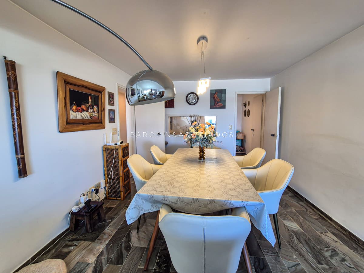 Venta Apartamento 3 Dormitorios Frente a la Playa Brava Punta del Este