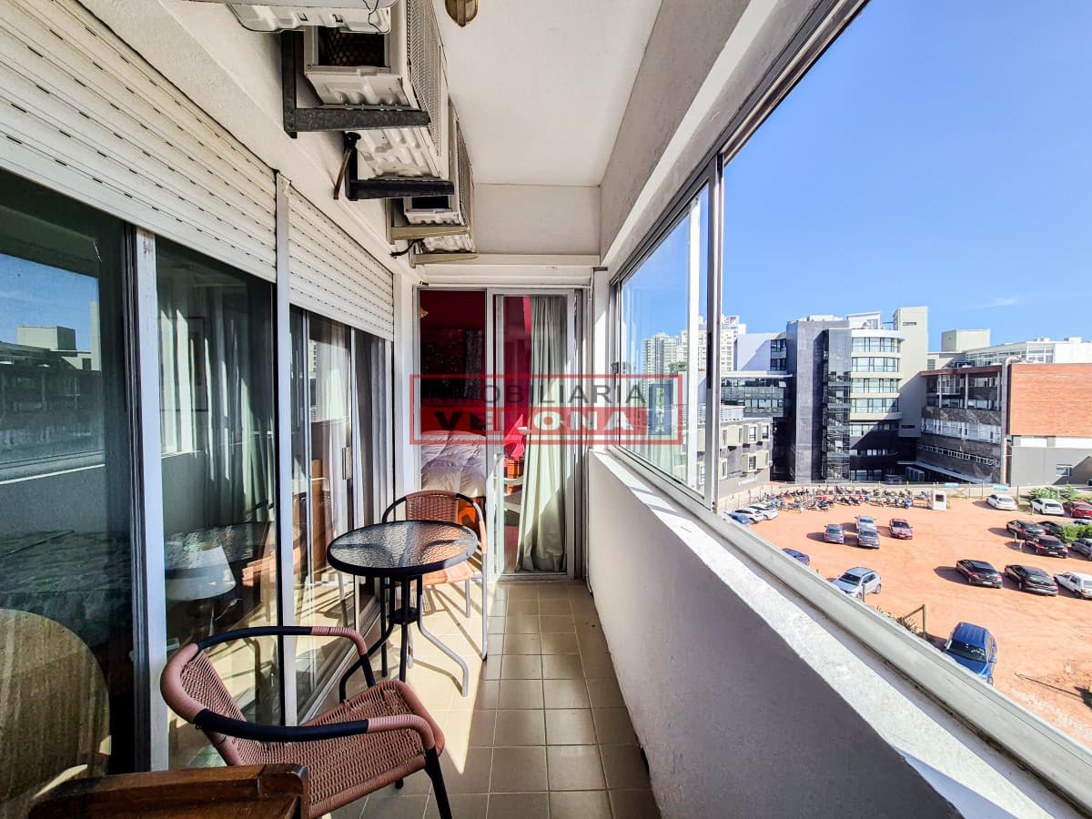 Venta Apartamento 2 Dormitorios con Piscina Roosevelt Punta del Este - Inmobiliaria Verona Punta