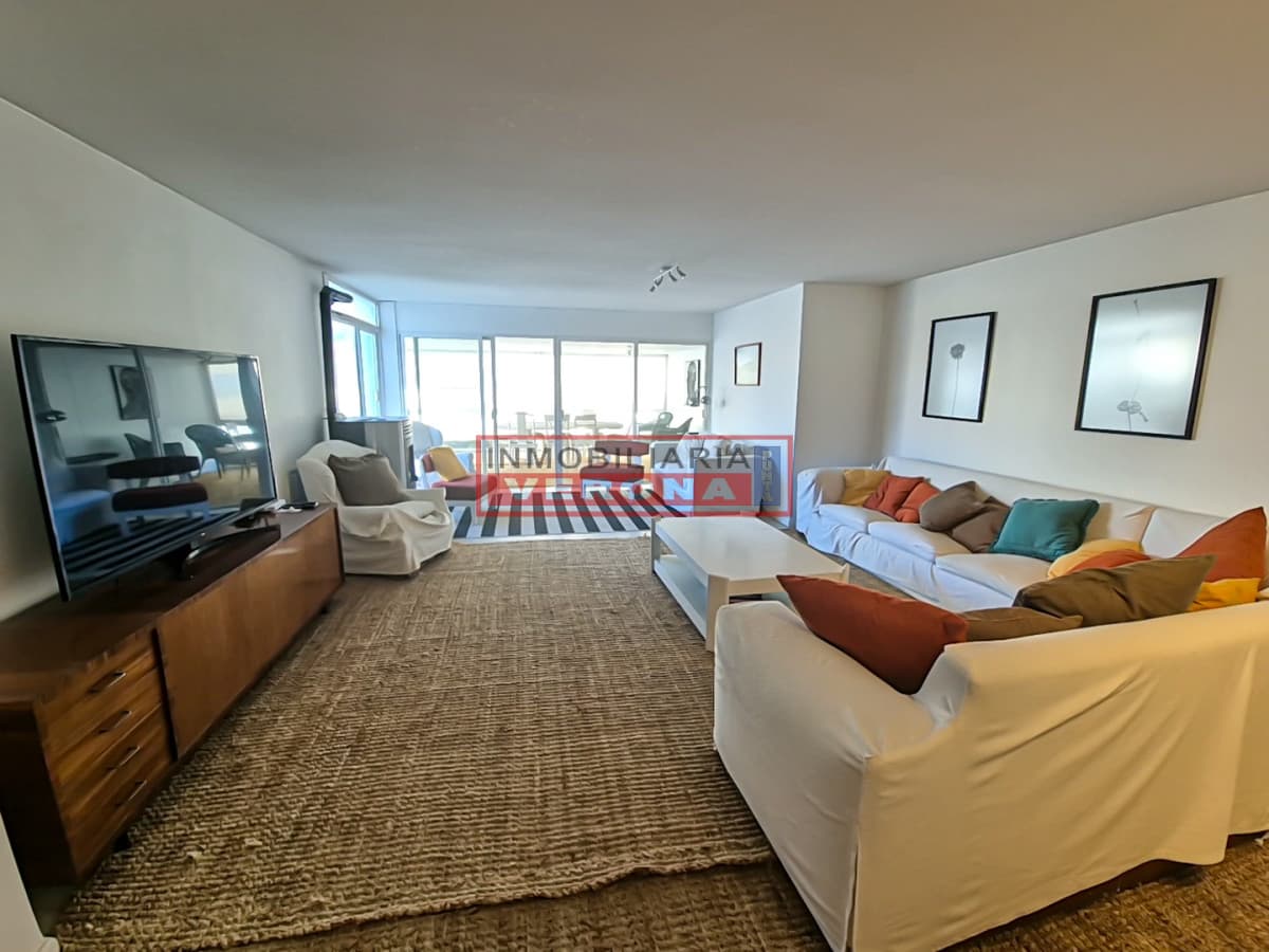 Venta y Alquiler Temporal Apartamento 3 Dormitorios Península Punta del Este - Inmobiliaria Verona Punta
