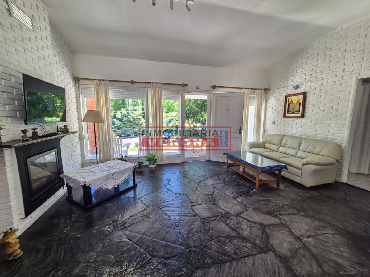 Alquiler Temporal Casa 3 Dormitorios Lugano Punta del Este - Inmobiliaria Verona Punta