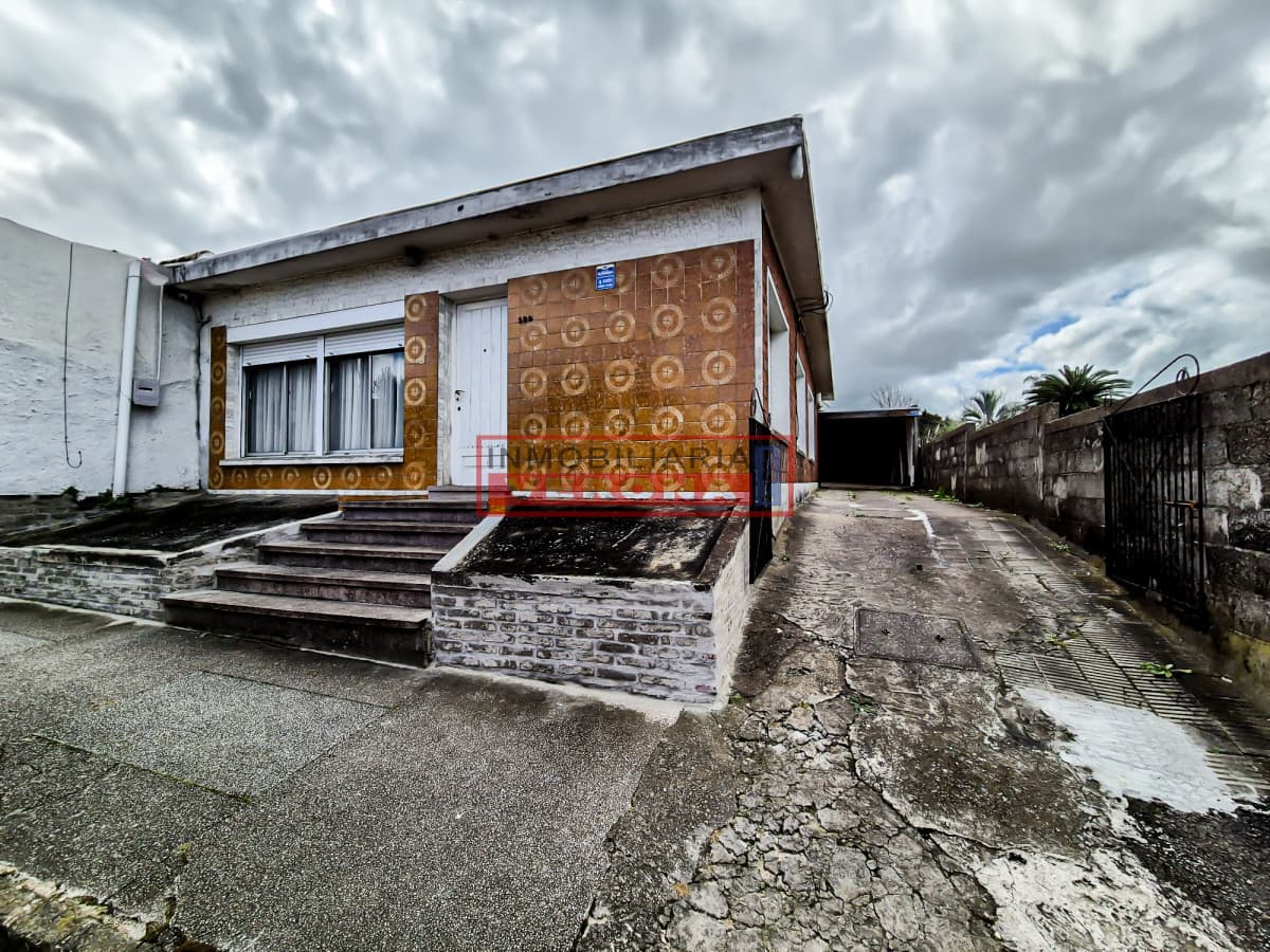 Venta Casa con Piscina Climatizada Centro San Carlos - Inmobiliaria Verona Punta