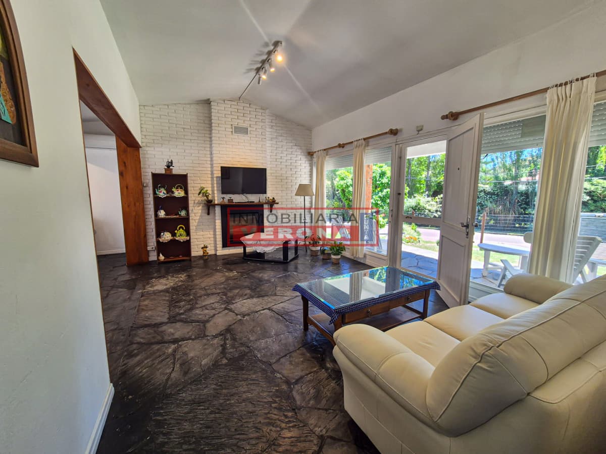 Alquiler Temporal Casa 3 Dormitorios Lugano Punta del Este - Inmobiliaria Verona Punta