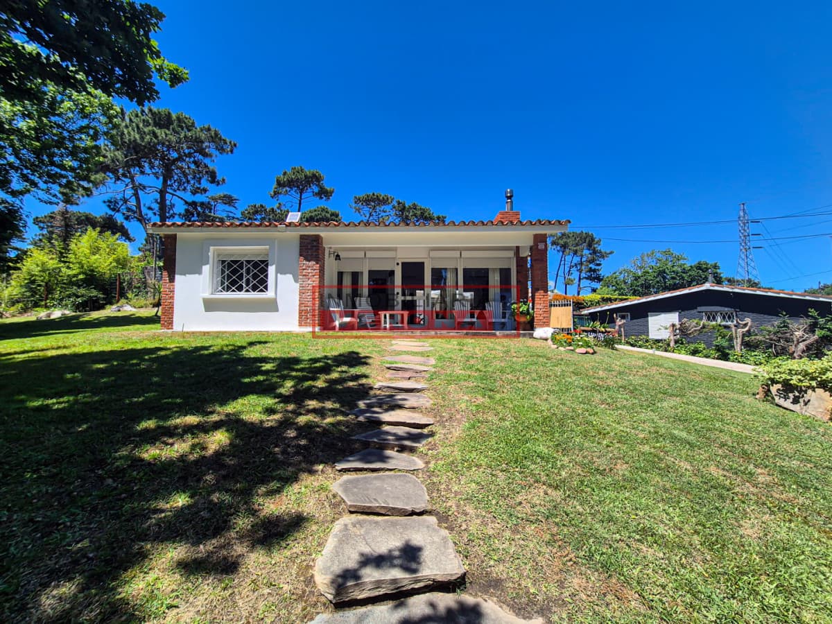 Alquiler Temporal Casa 3 Dormitorios Lugano Punta del Este - Inmobiliaria Verona Punta