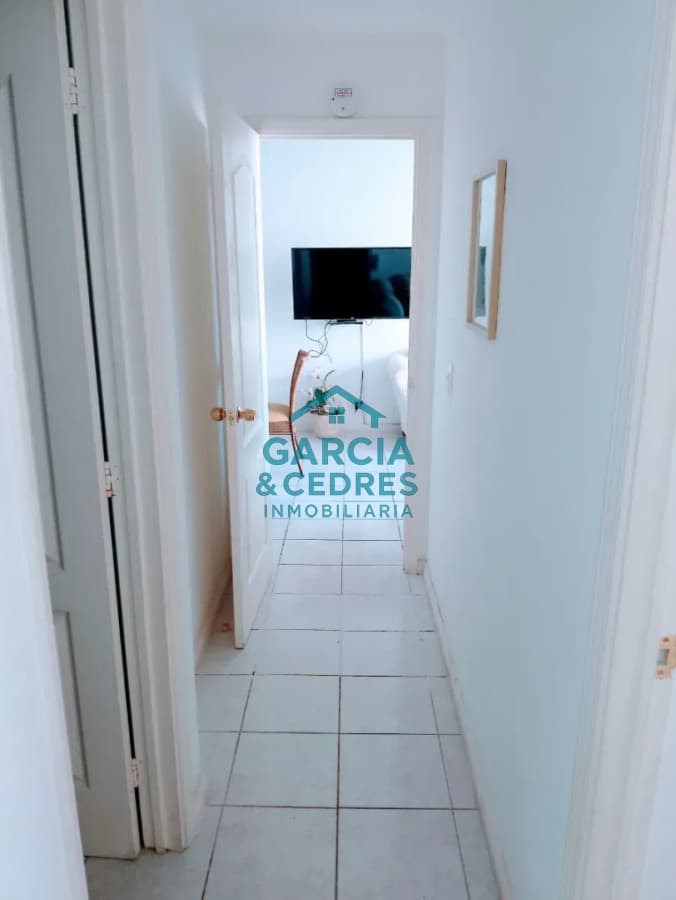 Apartamento 2 Dormitorios y 2 Baños con Cochera y Baulera - Amueblado, a Pasos del Mar y Gorlero