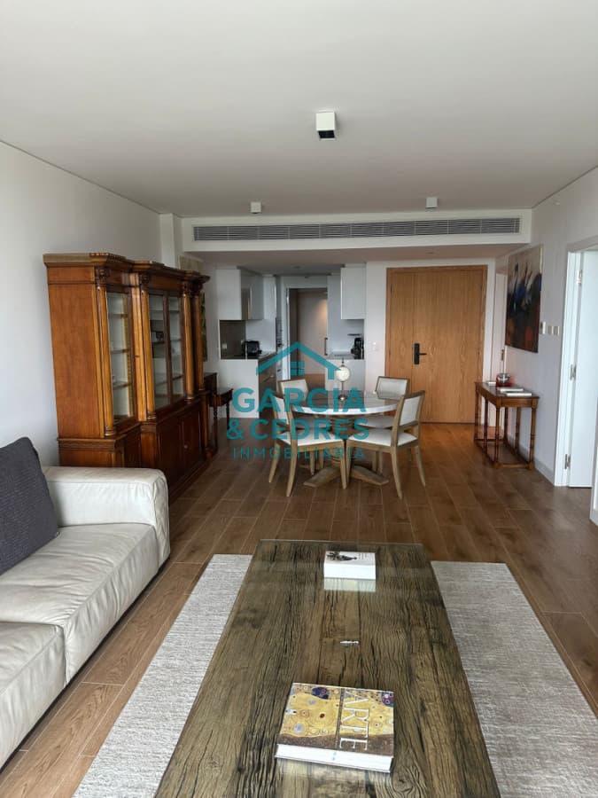 APARTAMENTO EN TORRE TRUMP DE 1 DORMITORIO Y 2 BAÑOS