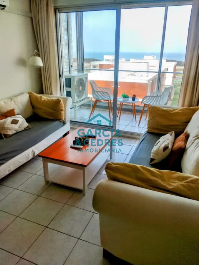 Apartamento 2 Dormitorios y 2 Baños con Cochera y Baulera - Amueblado, a Pasos del Mar y Gorlero