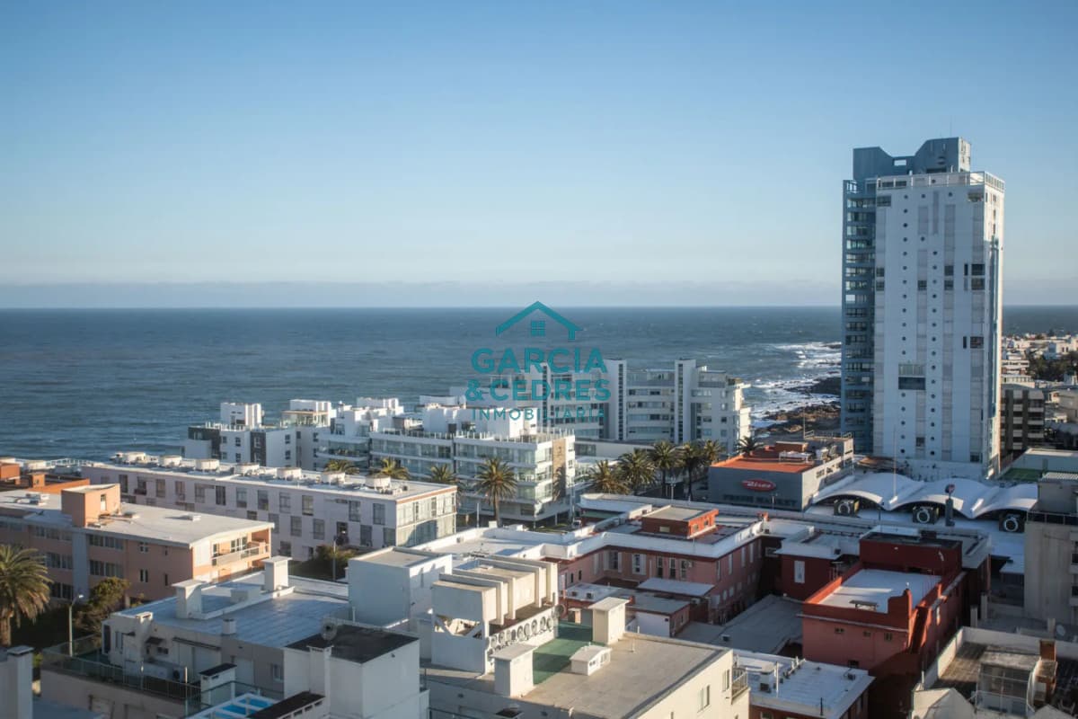 Alquiler anual - Apartamento de 2 Dormitorios Reciclado en Bahia Palace