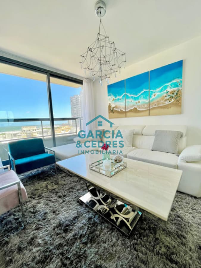 Apartamento de 2 dormitorios con vista al mar en Torre Gauguin, Playa Brava