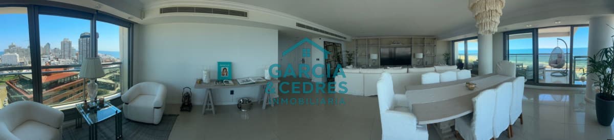Torre Imperiale Exclusivo Apartamento de Gran Categoría con 4 Dormitorios, Servicio y 6 Baños