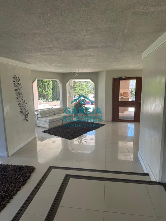 VENDO APTO EN TORRE MARFIL DE 3 DORM + 2 BAÑOS