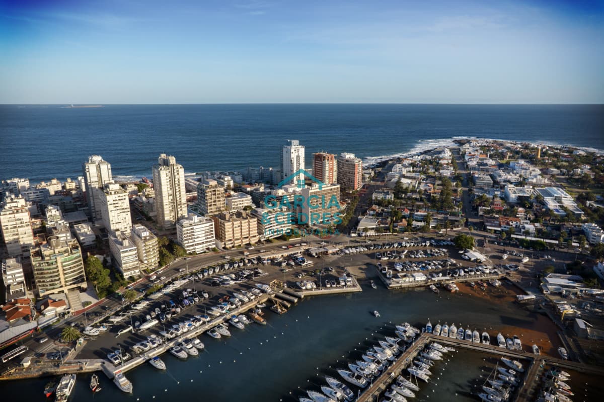 OPORTUNIDAD APARTAMENTO 1 DORM EDIFICIO METEJON  EN POZO